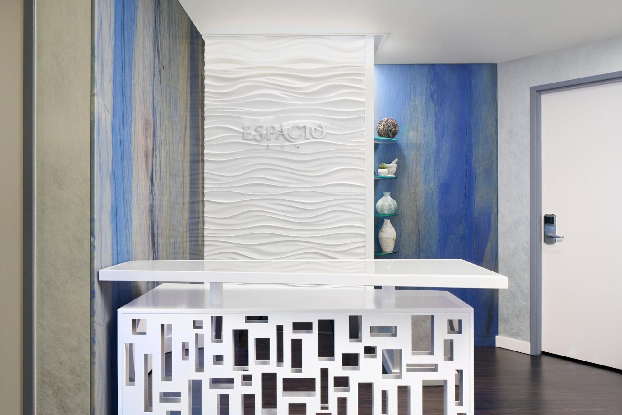 Espacio The Jewel Of Waikiki Honolulu Ngoại thất bức ảnh