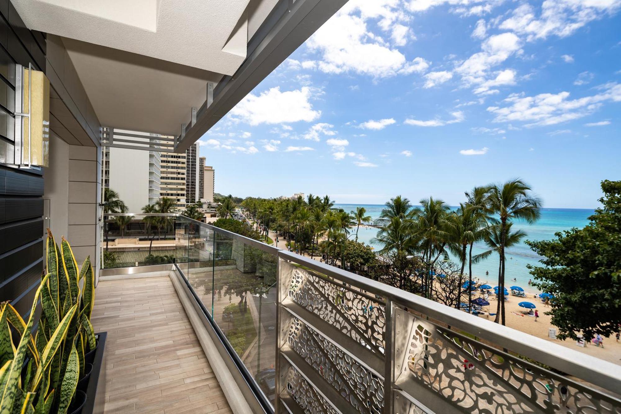 Espacio The Jewel Of Waikiki Honolulu Ngoại thất bức ảnh